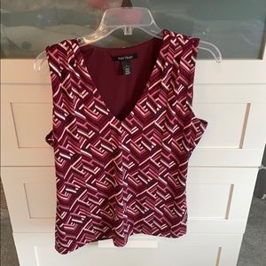 White House Black Market Maroon V-neck top sz L